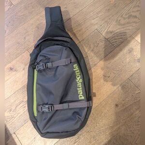 Patagonia Atom 8L Black Sling Crossbody Bag